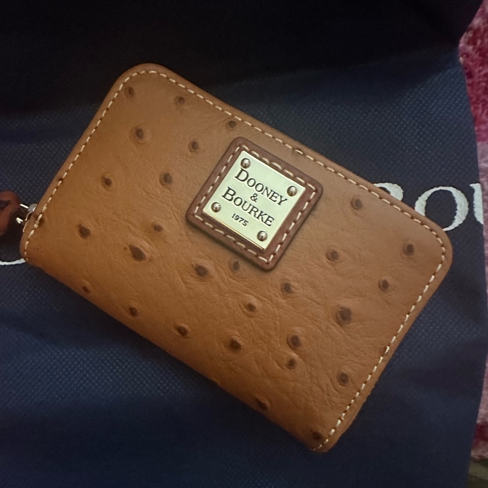 Dooney & Bourke Brown Crossbody Bag AND wallet. - Picture 5 of 6
